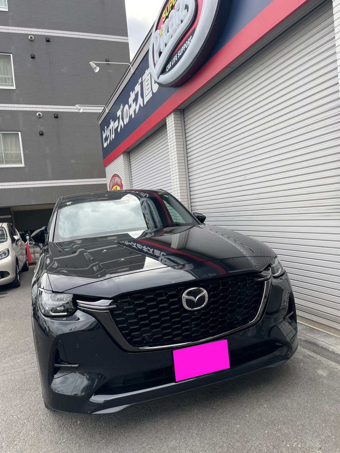 マツダ CX-60 へこみ/えぐれ｜ピッカーズ札幌店 – 札幌市の車のキズ・ヘコミ、板金修理専門店