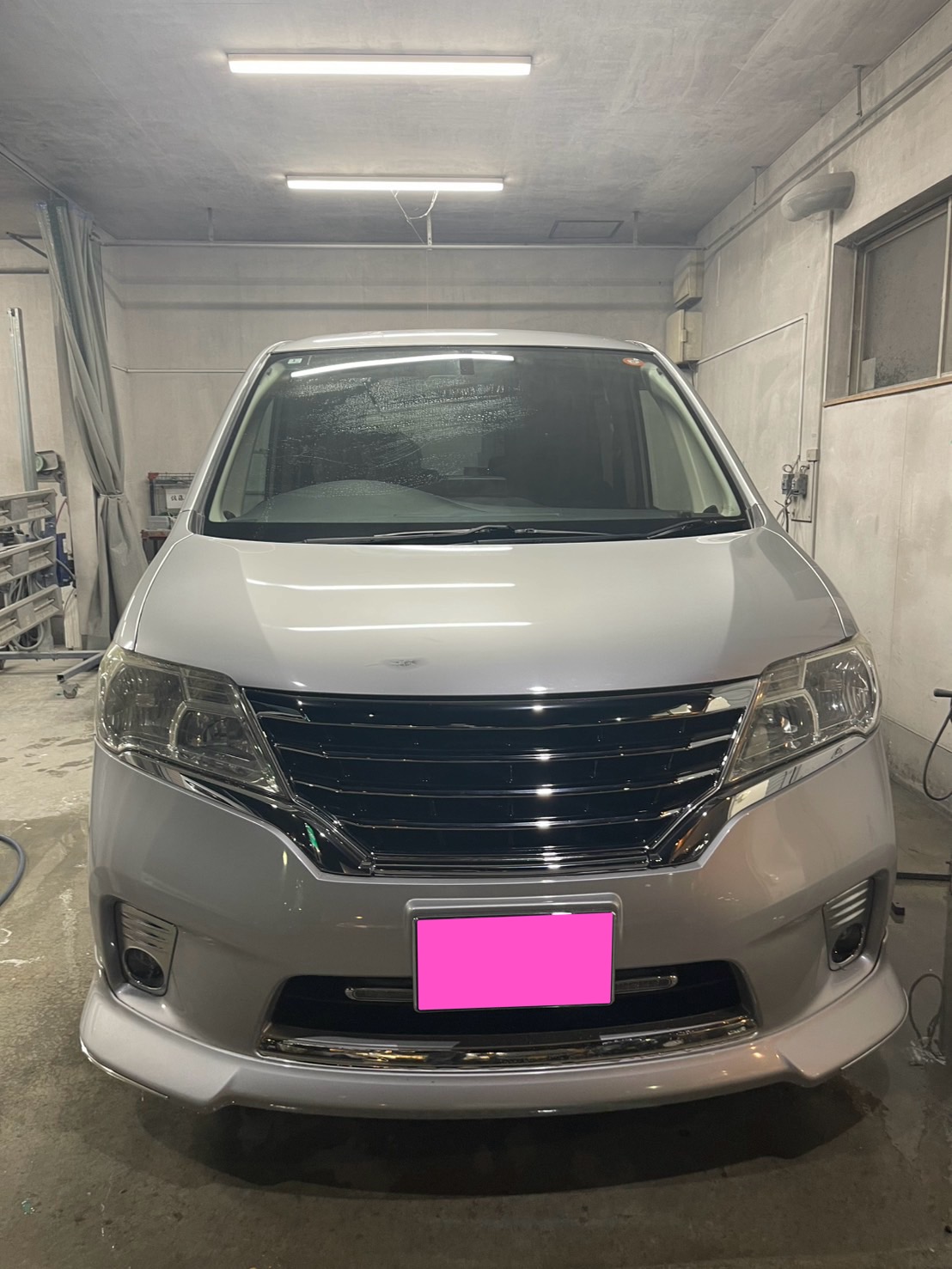 セレナ 線キズ へこみ｜ピッカーズ札幌店 – 札幌市の車のキズ・ヘコミ、板金修理専門店