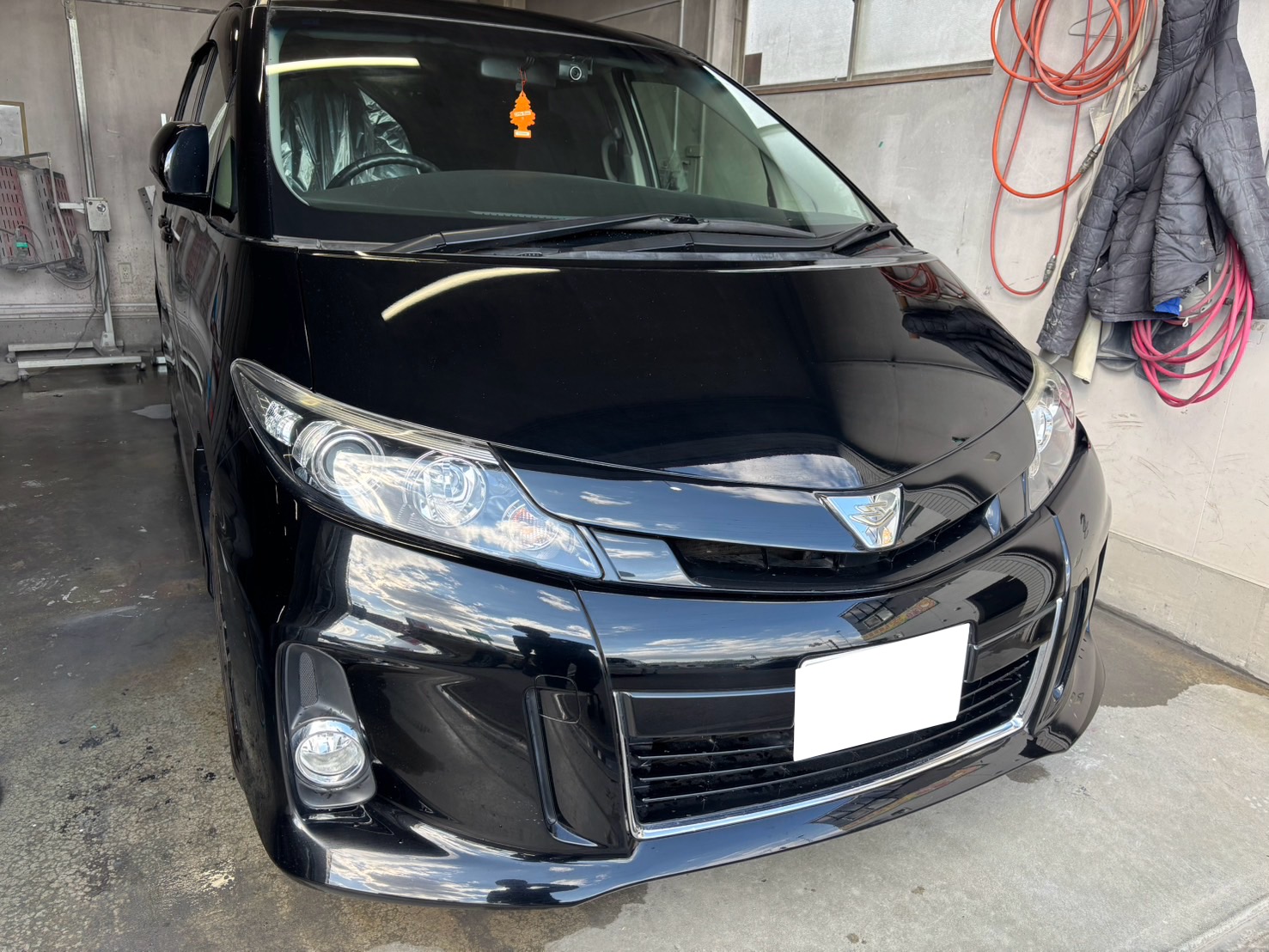 トヨタ エスティマ ヘコミ｜ピッカーズ札幌店 – 札幌市の車のキズ・ヘコミ、板金修理専門店