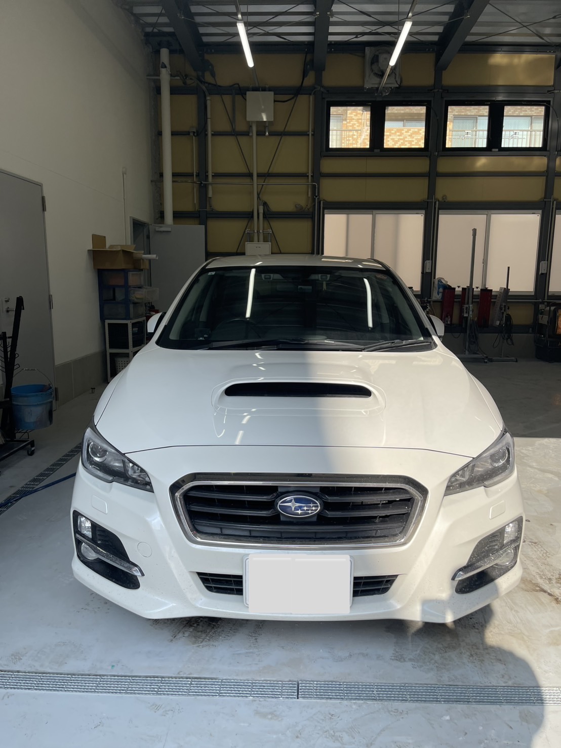 スバルレヴォーグ　ヘコミ｜ピッカーズ札幌店 – 札幌市の車のキズ・ヘコミ、板金修理専門店